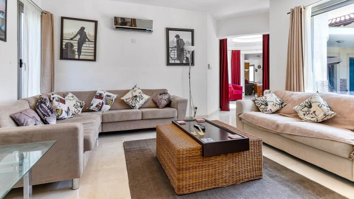 Image No.20-Villa / Détaché de 6 chambres à vendre à Skarinou