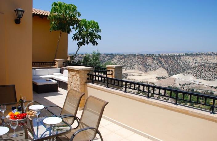 Image No.12-2 Bed Villa for sale