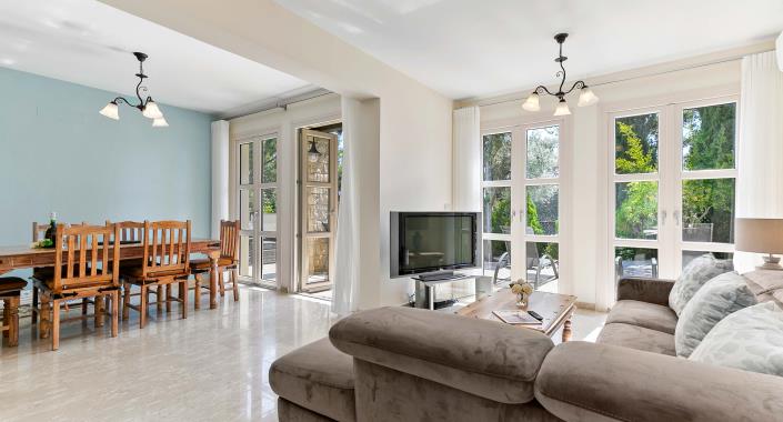 Image No.3-3 Bed Townhouse for sale