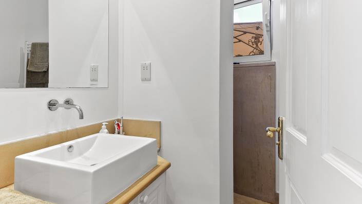 Image No.20-4 Bed Villa / Detached for sale