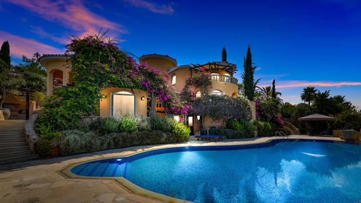 Image No.44-4 Bed Villa / Detached for sale