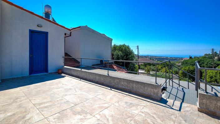 Image No.15-2 Bed Village House for sale