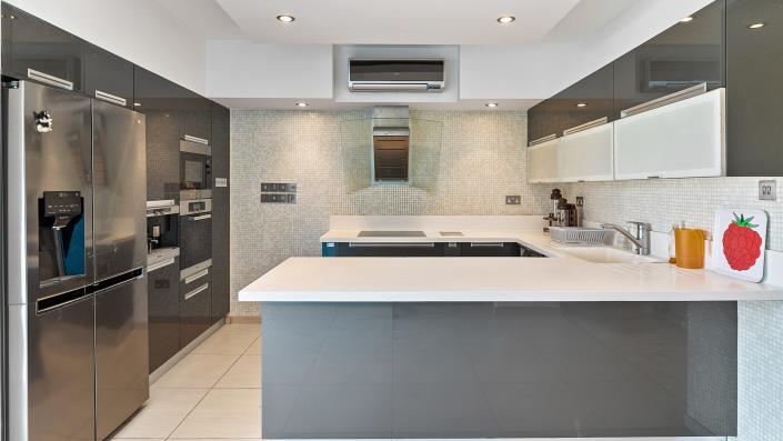 Image No.3-Appartement de 4 chambres à vendre à Agios Tychonas