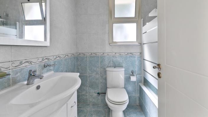 Image No.13-2 Bed Bungalow for sale