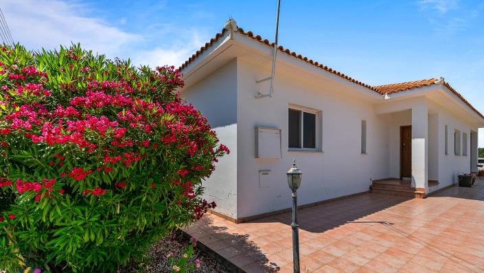 Image No.2-Bungalow de 2 chambres à vendre à Pissouri