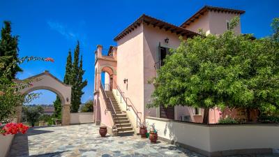 Villa-ID-1048-For-Sale_Aphrodite-Hills-Resort--Cyprus-Real-Estate-Property--Comark-Estates-1--jpg