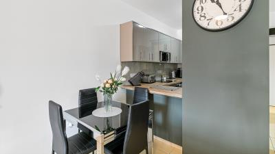 The-Vines-1-_-ID-1064--8-of-16-