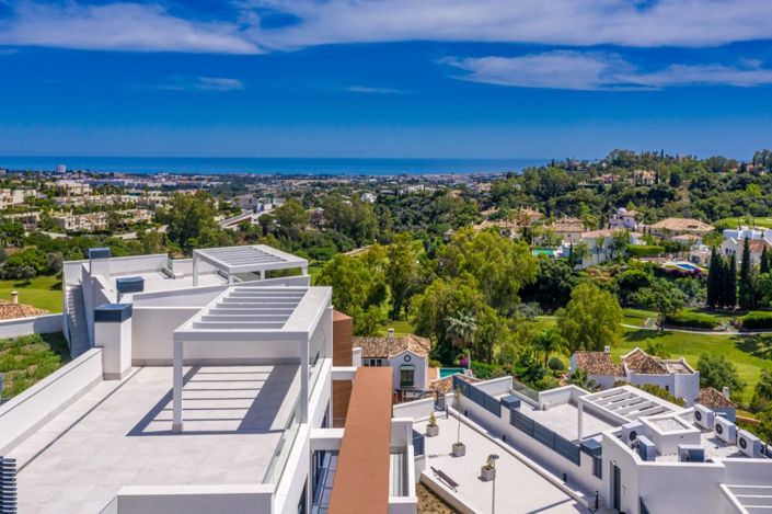 Image No.9-3 Bed Property for sale