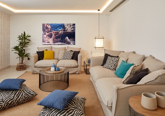 Image No.14-3 Bed Townhouse for sale