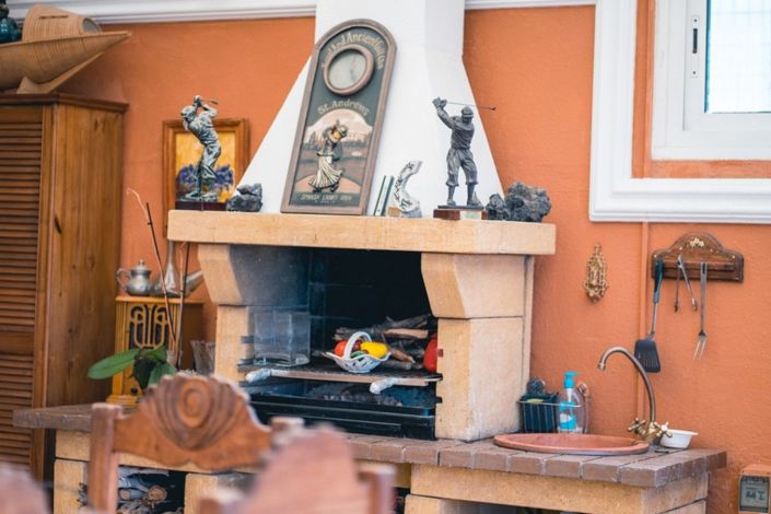 Image No.15-4 Bed Property for sale