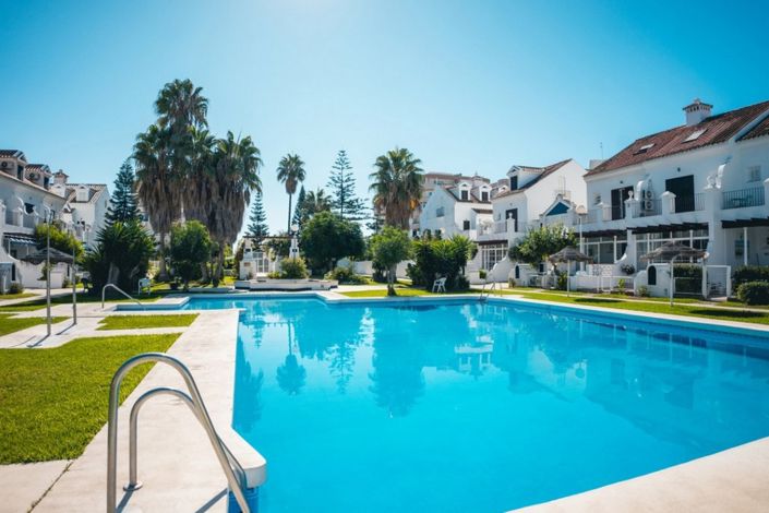 Image No.2-4 Bed Property for sale