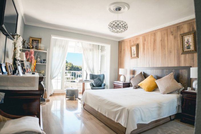 Image No.6-4 Bed Property for sale