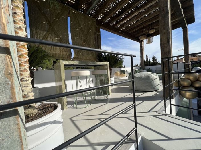 Image No.15-4 Bed Villa for sale