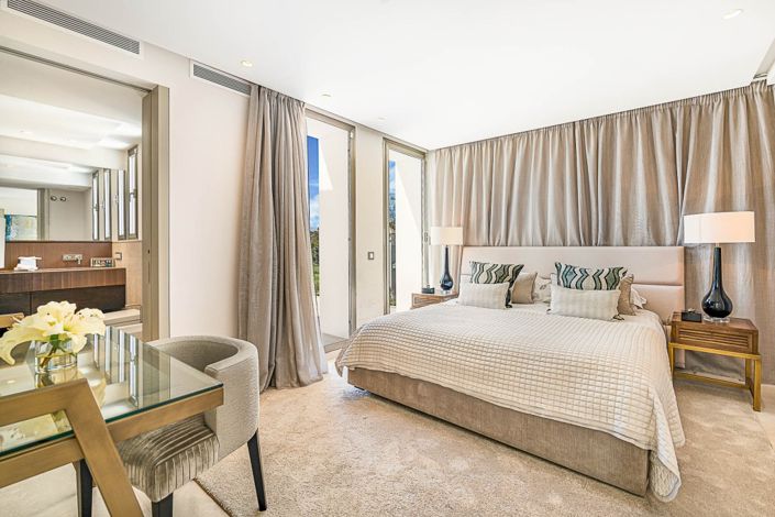 Image No.14-4 Bed Villa for sale