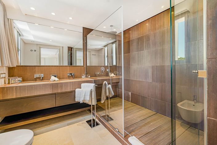 Image No.17-4 Bed Villa for sale