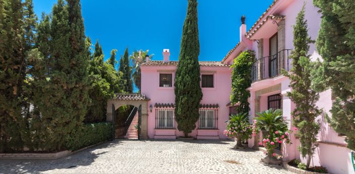 Image No.7-5 Bed Villa for sale