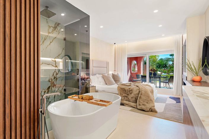 Image No.17-3 Bed Apartment for sale