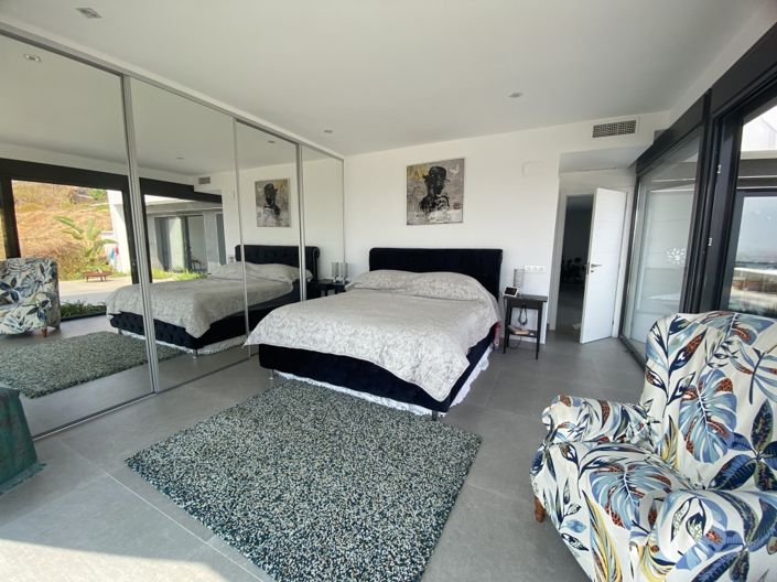 Image No.13-4 Bed Villa for sale