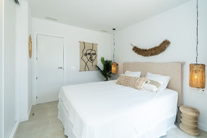 Image No.11-2 Bed Apartment for sale