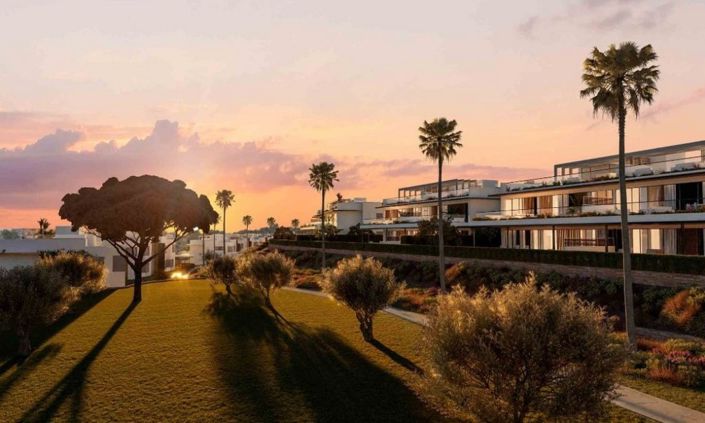 Image No.16-3 Bed Property for sale