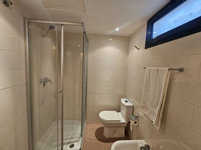 Image No.7-3 Bed Apartment for sale