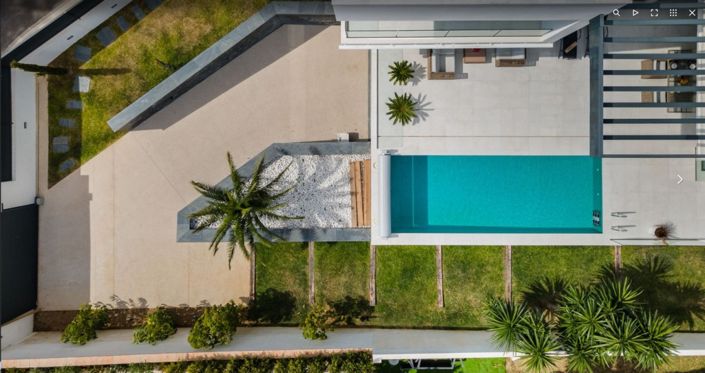 Image No.8-4 Bed Villa for sale