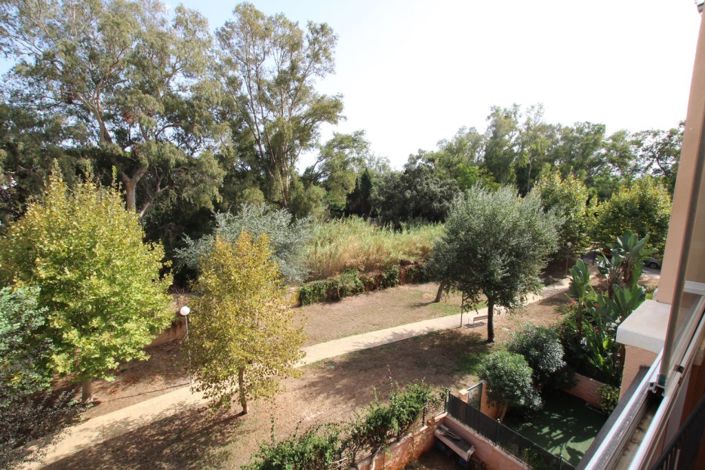 Image No.4-4 Bed Property for sale