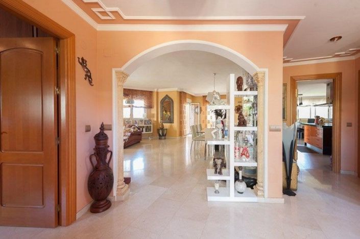 Image No.18-4 Bed Villa for sale