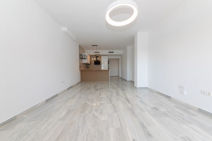 Image No.3-3 Bed Apartment for sale