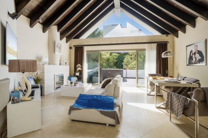 Image No.3-3 Bed Property for sale