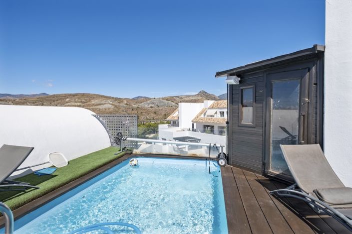 Image No.5-3 Bed Property for sale