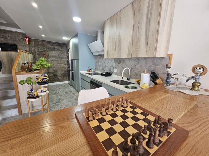 Image No.18-2 Bed Duplex for sale