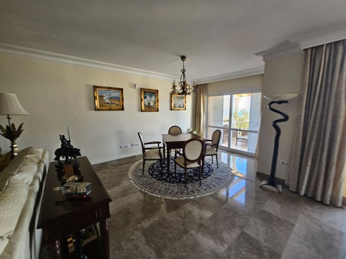 Image No.10-Villa de 6 chambres à vendre à Marbella