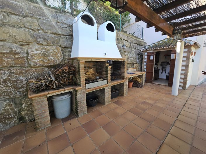 Image No.2-Villa de 6 chambres à vendre à Marbella