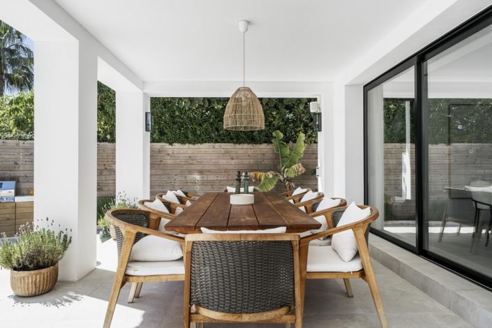 Image No.12-6 Bed Villa for sale