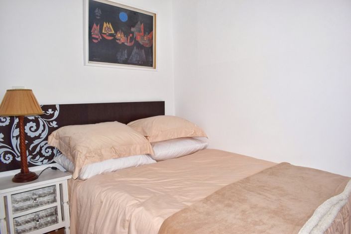 Image No.20-10 Bed Villa for sale