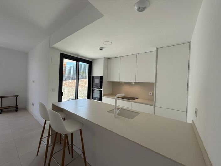 Image No.5-3 Bed Apartment for sale