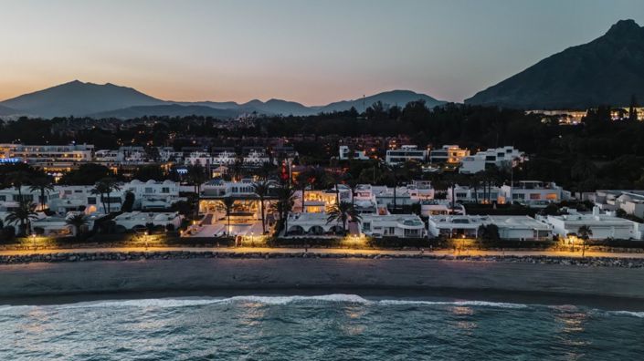 Image No.2-3 Bed Semi-Detached for sale