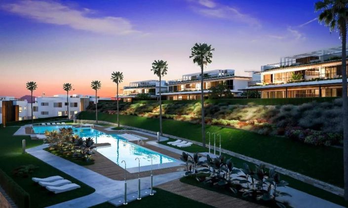 Image No.10-4 Bed Property for sale