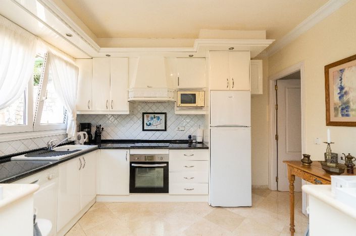 Image No.11-3 Bed Villa for sale