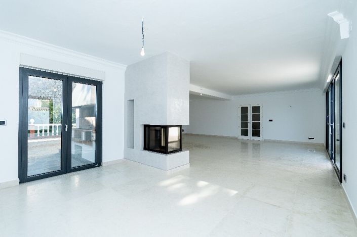 Image No.7-5 Bed Villa for sale