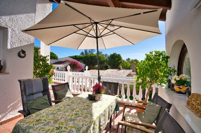 Image No.2-Villa de 4 chambres à vendre à Mijas Costa