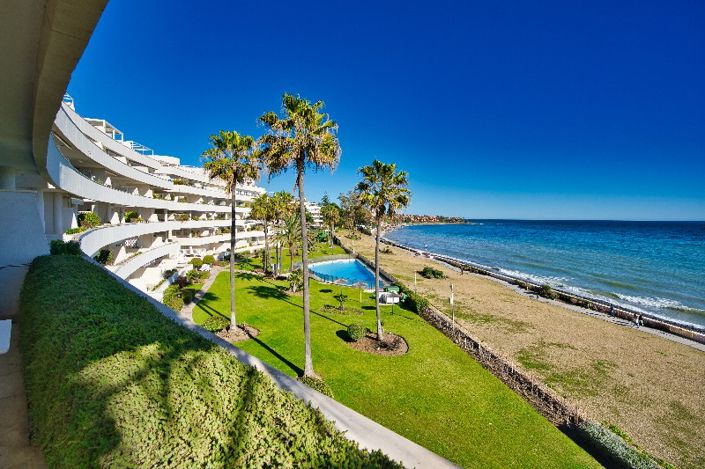 Image No.15-2 Bed Property for sale