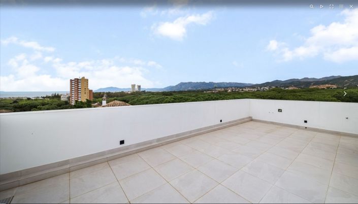 Image No.10-6 Bed Villa for sale