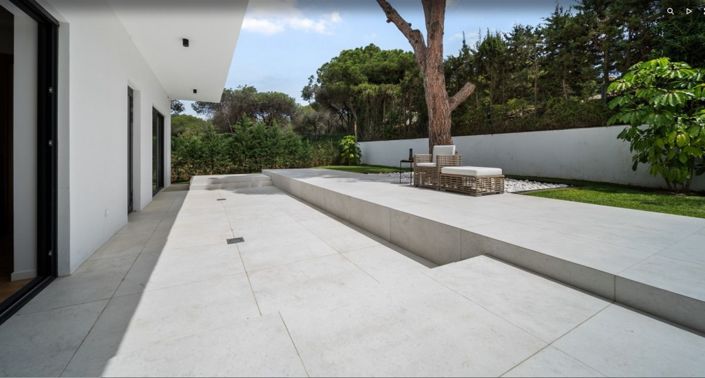 Image No.12-6 Bed Villa for sale