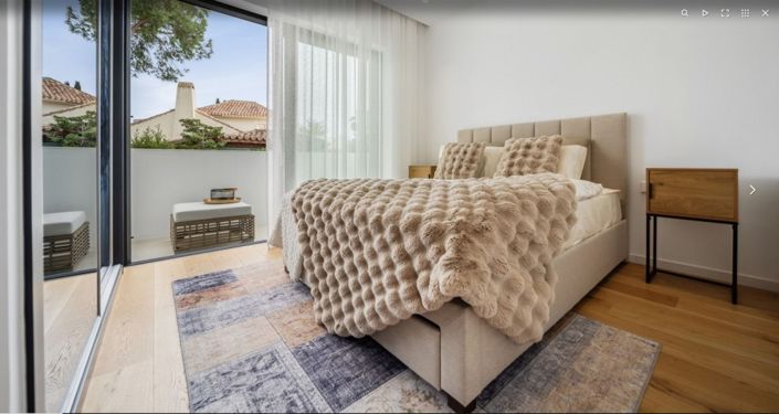 Image No.17-6 Bed Villa for sale