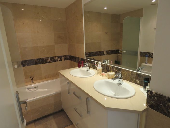 Image No.13-2 Bed Apartment for sale