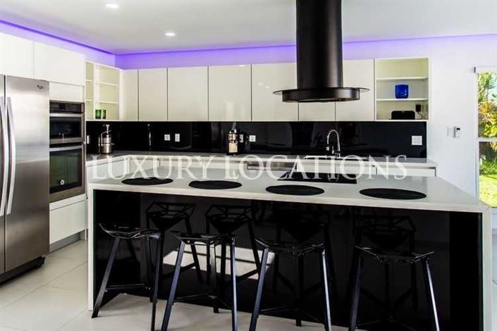 Image No.6-3 Bed Villa for sale