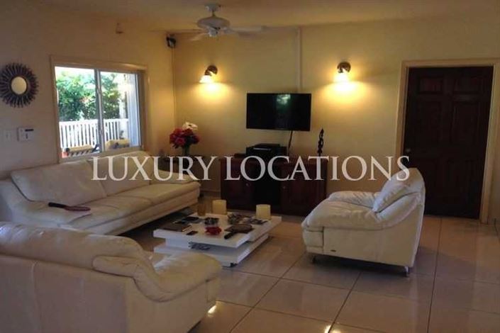 Image No.2-5 Bed Villa for sale