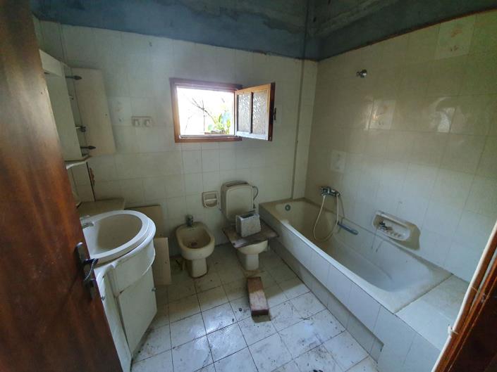 Image No.9-Commercial de 5 chambres à vendre à Sissi